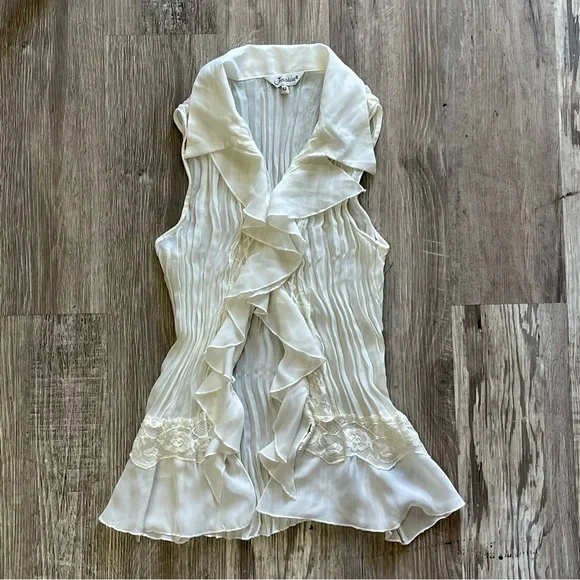 SOLD Vintage Y2K Early 2000s Whimsigoth White Chiffon + Lace Ruffle Hem Top - Picture 13 of 15